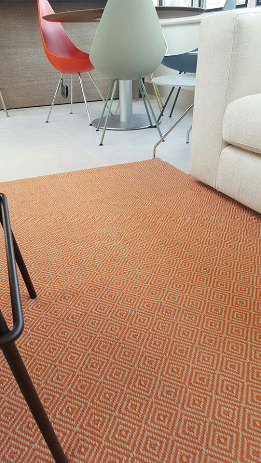 Maßgefertigte Teppiche, Flatweave Diamond Bespoke. Leinen & Orange
