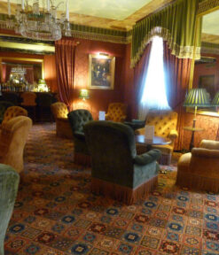 Maßgeschneiderte Wollteppiche, Hotel Victoria Palace Special