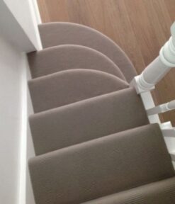 Tapis d'escalier en tissu plat, Kelly Solid Pebble KS02