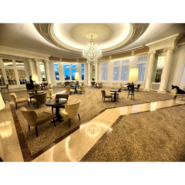 Our Winston Collection served as the perfect inspiration for creating this stunning bespoke carpet, designed exclusively for a Palace. Proudly crafted in the UK, it combines 80% premium wool with 20% durable polyamide, ensuring elegance and longevity.

Choose quality. Choose Hartley

#hotel #palace #carpet #wool#hartleyandtissier