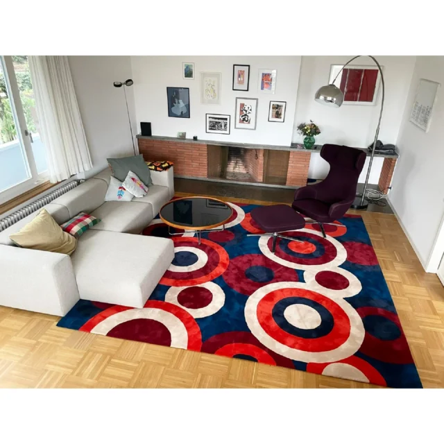 Our Bespoke Hartley Hand-Tufted Collection.

Create your own stunning bespoke rug with our tuft box. A beautifully crafted 60s-inspired design, delivered in just 4 weeks. 
Made in Europe from 100% natural fabrics.
#interiordesign #wool #handtufted #madeineuropewithlove❤️